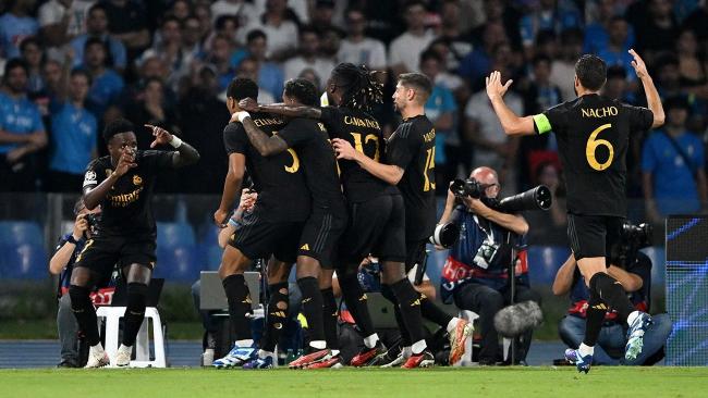 O Real Madrid derrotou o Napoli por 3-2 na primeira mão